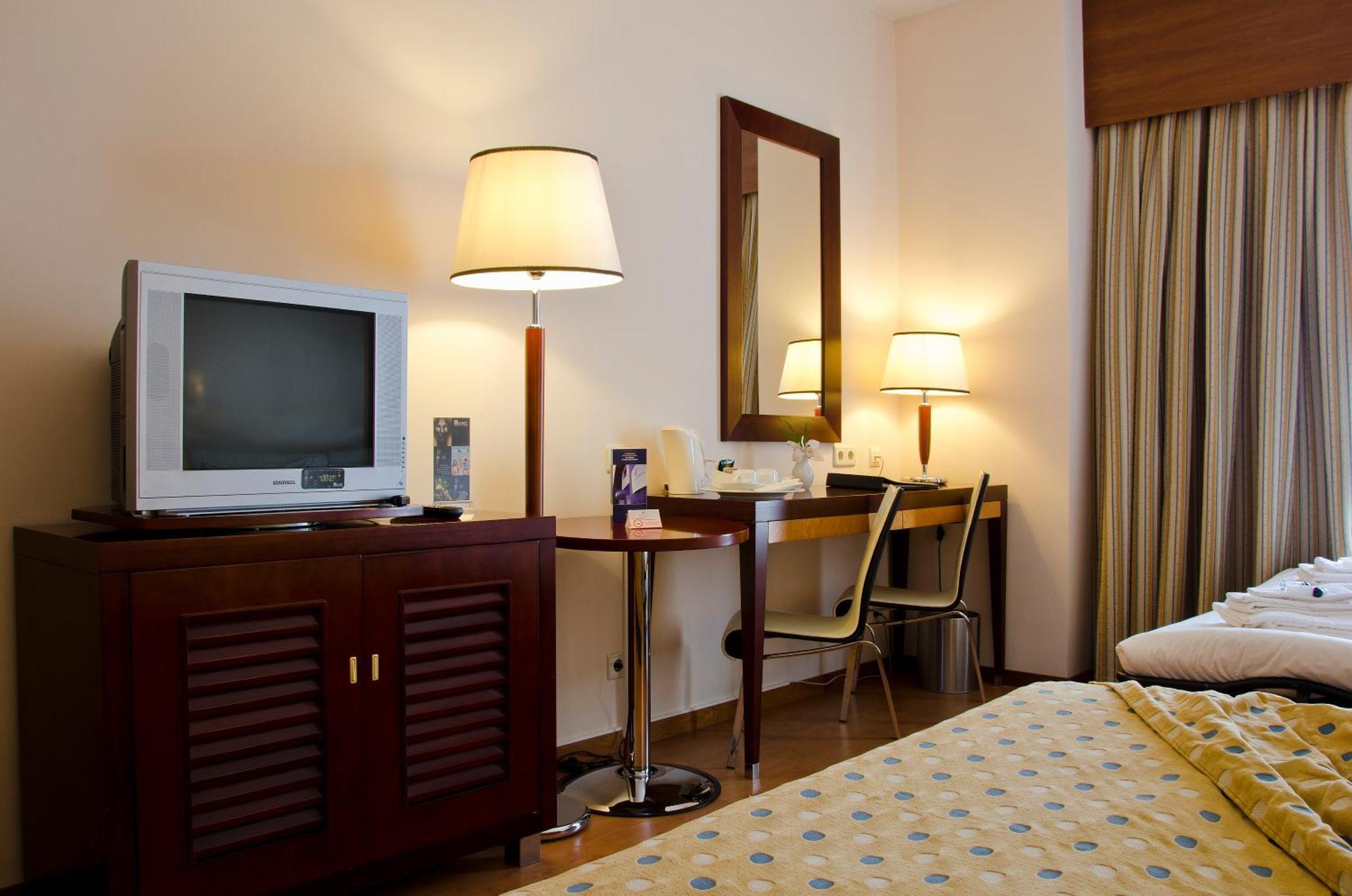 วีไอพี เอ็กเซกคิวทีฟ ซานตาอีเรีย โฮเต็ล Hotel ซังตาอิเรีย ดาซอยา ภายนอก รูปภาพ