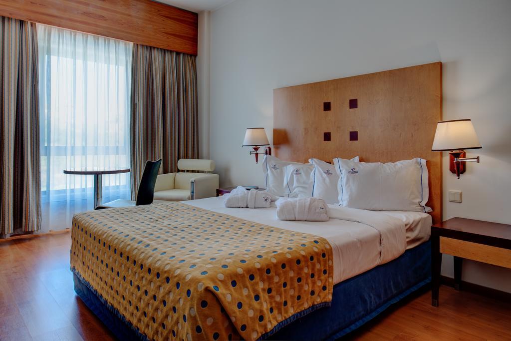 วีไอพี เอ็กเซกคิวทีฟ ซานตาอีเรีย โฮเต็ล Hotel ซังตาอิเรีย ดาซอยา ภายนอก รูปภาพ